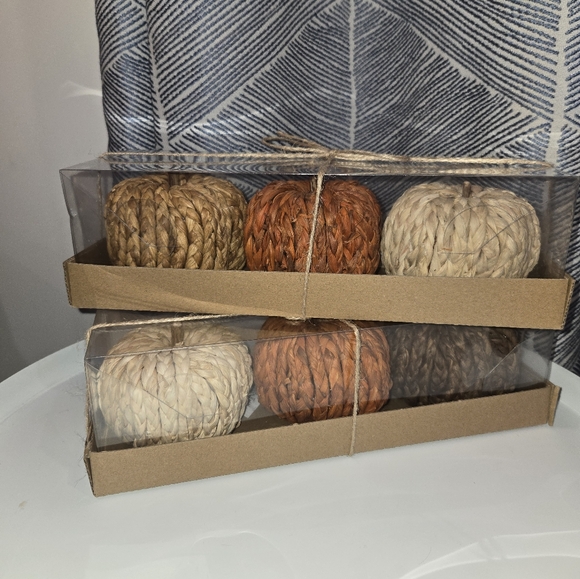 3 piece pumpkins NEW WITH TAG. - Picture 3 of 3